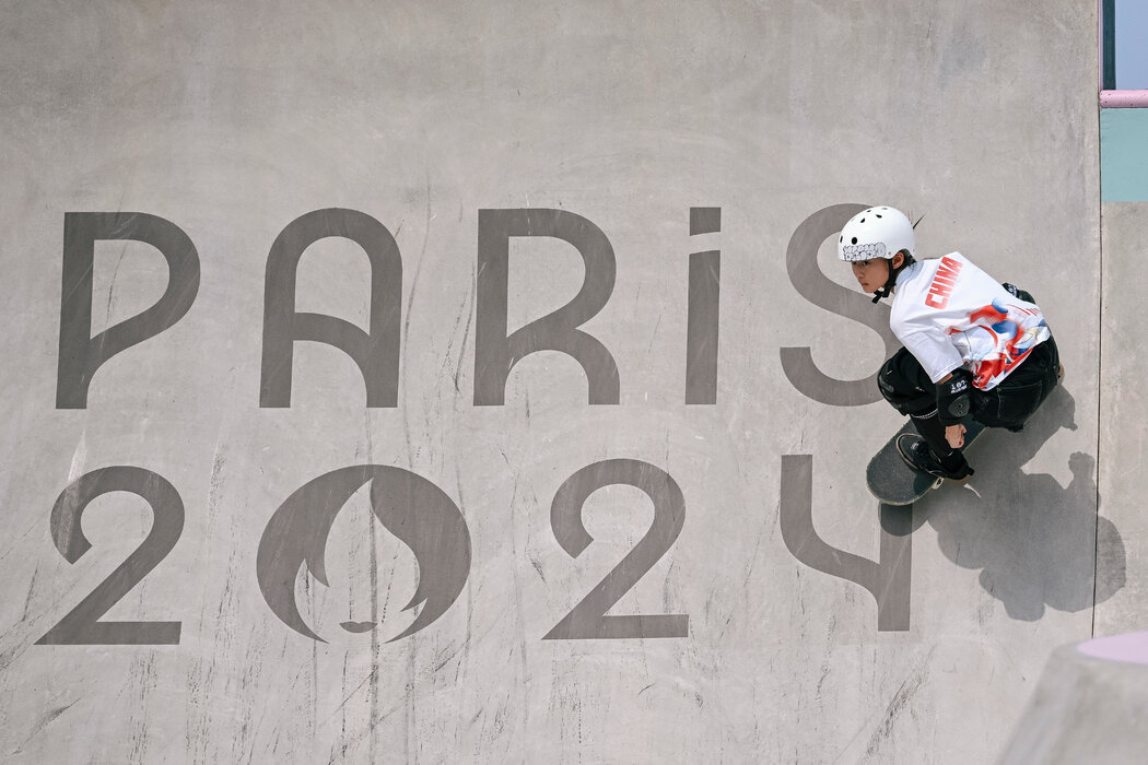 曼联最青睐的中场引援目标身价或将超过1亿英镑。