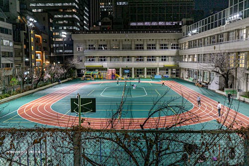 C罗专访预告：用一项七场夺冠的赛事定义历史最佳，这公平吗？