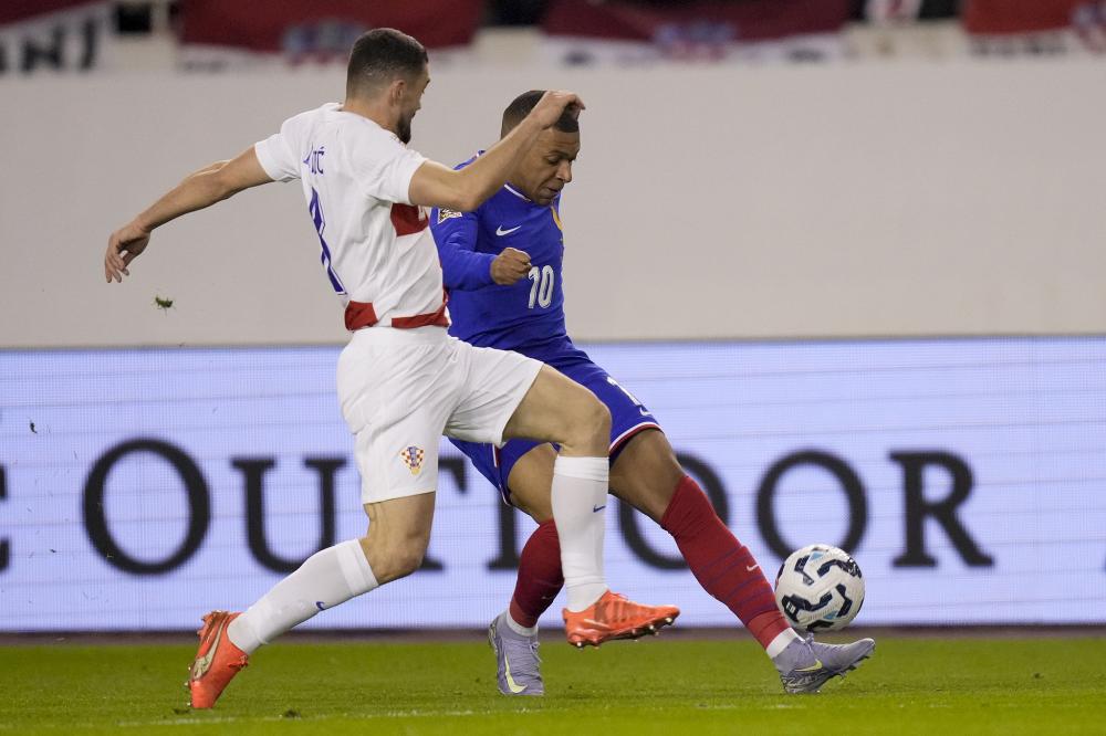 C罗英超103球领跑葡萄牙球员榜，B费66球居次